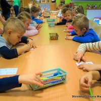 ZIMOWE LAURKI DLA BABCI I DZIADKA - grupa biedronek