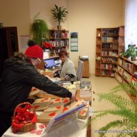 RANDKA W CIEMNO Z KSIĄŻKĄ W PIECHCIŃSKIEJ FILII
