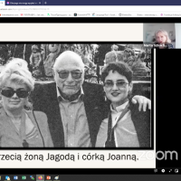 Zrzut ekranu ze spotkania online, na zdjęciu widać Panią Martę Sztokfisz w miniaturce kamery i zdjęcie Jerzego Hoffmana z żoną i córką, oraz komentarze z Facebooka.
