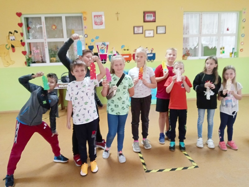 Grupowe zdjęcie uczestników zajęć.