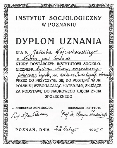 czarnobiałe zdjęcie przedstawiające dyplom uznania Instytutu Socjologicznego w Poznaniu dla Jakuba Wojciechowskiego