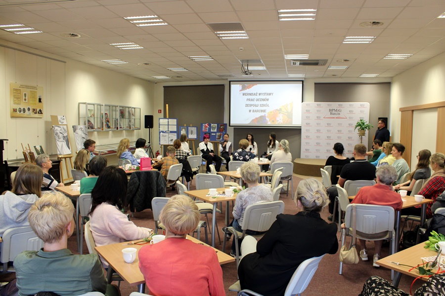 kolejne zdjęcie publiczności